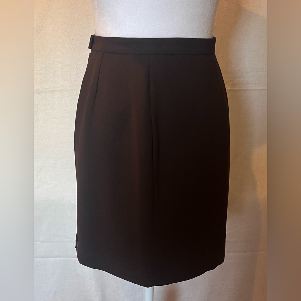 Petite Sophisticate Brown Pencil Skirt (NWT) back zipper and slit lined size 2p